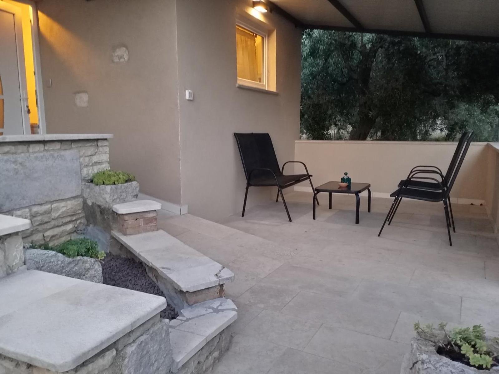 House For Rent Ulika Villa Valbandon Bagian luar foto